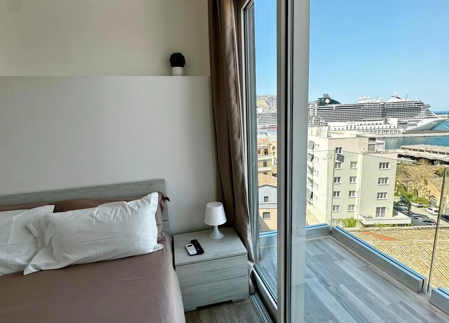 Palermo Inn Marina Exclusive View