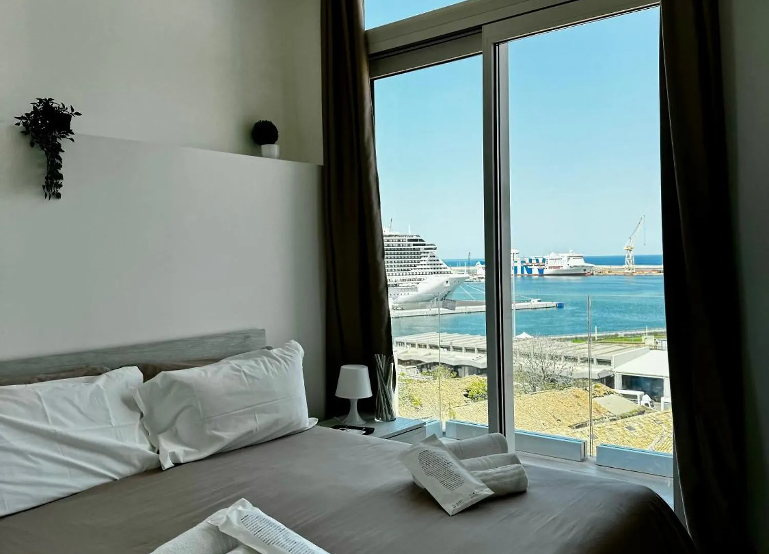 Palermo Inn Marina Exclusive View
